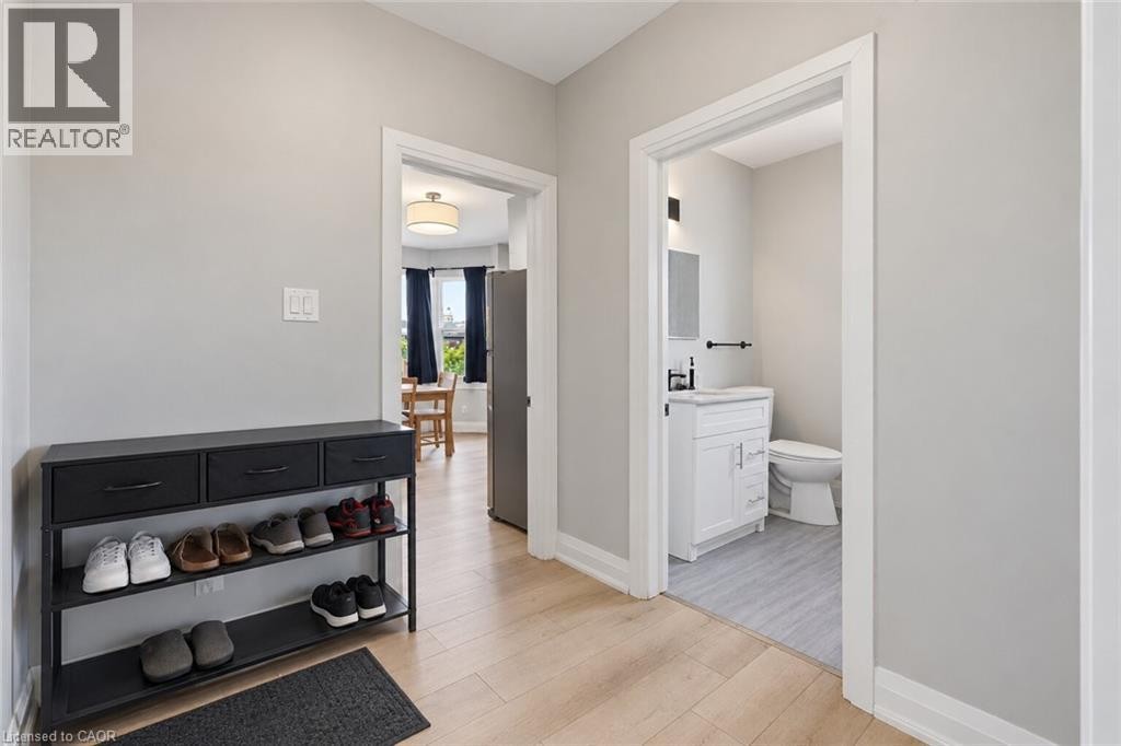 Second Floor - 106 Barnesdale Avenue N, Hamilton, ON
