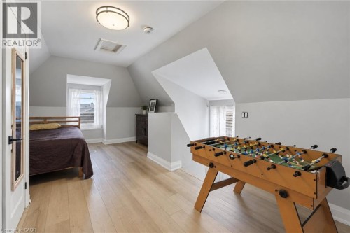 Primary Bedroom, Second Floor - 106 Barnesdale Avenue N, Hamilton, ON 