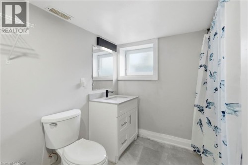 Basement Washroom - 106 Barnesdale Avenue N, Hamilton, ON 