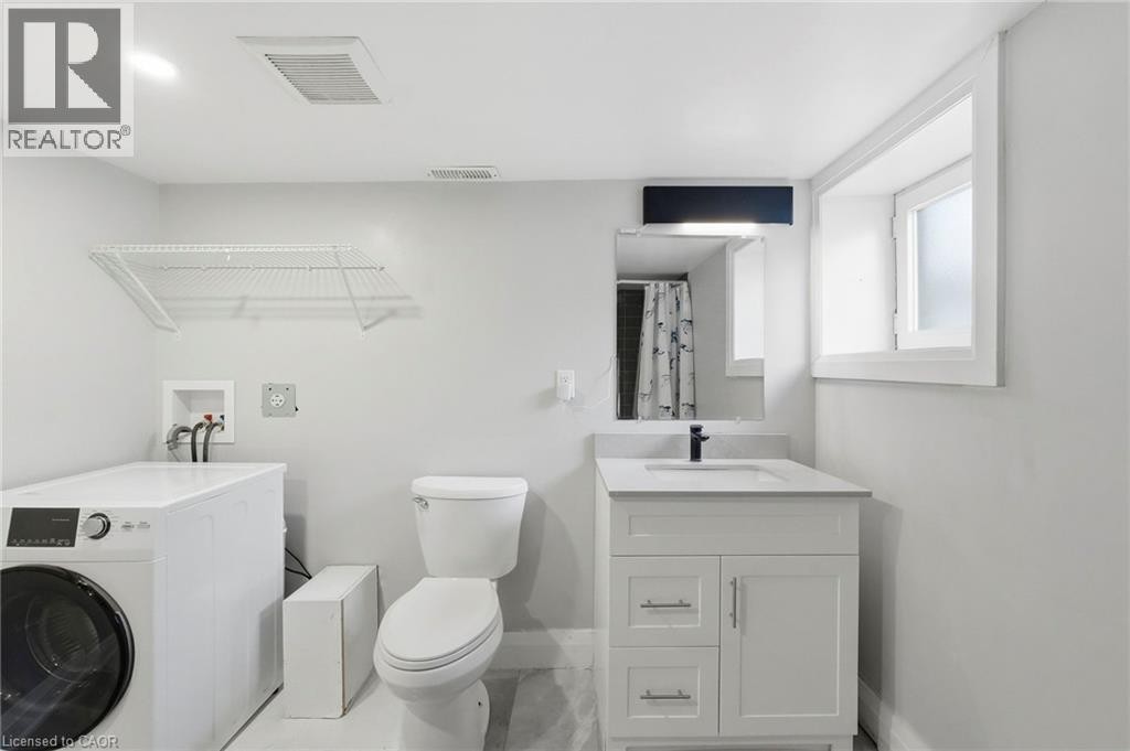 Basement Washroom - 106 Barnesdale Avenue N, Hamilton, ON