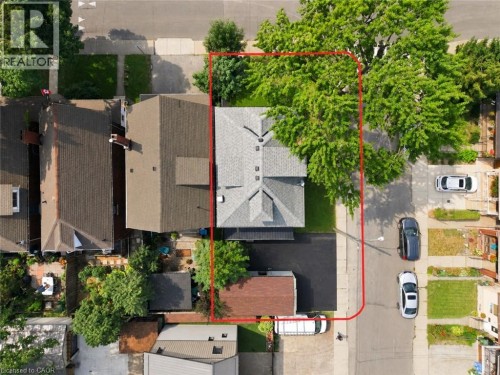 106 Barnesdale Avenue N, Hamilton, ON 