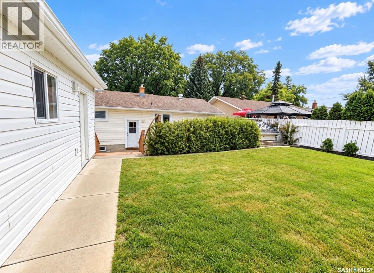 270 Conlin Drive, Swift Current, SK
