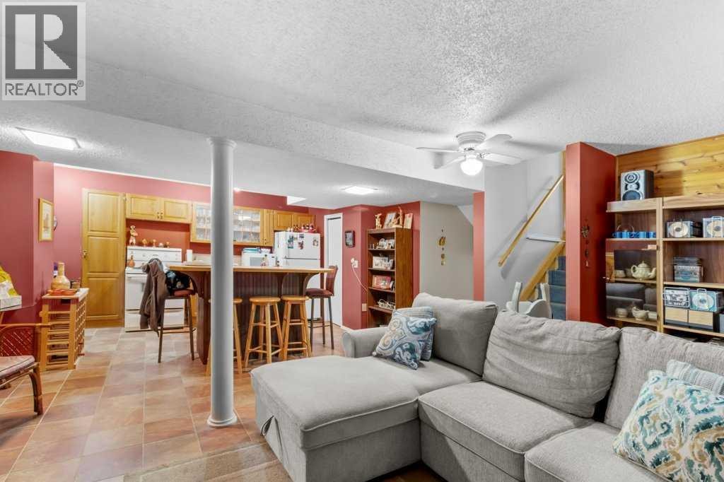 46 Meadowview Close, Sylvan Lake, AB