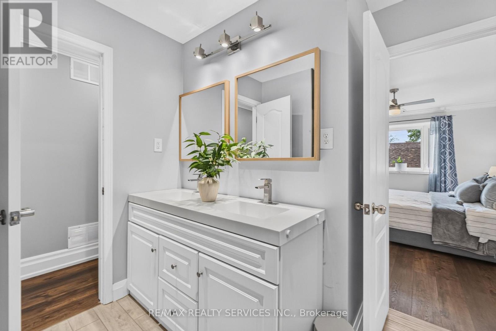 3469 Caplan Crescent, Burlington, ON