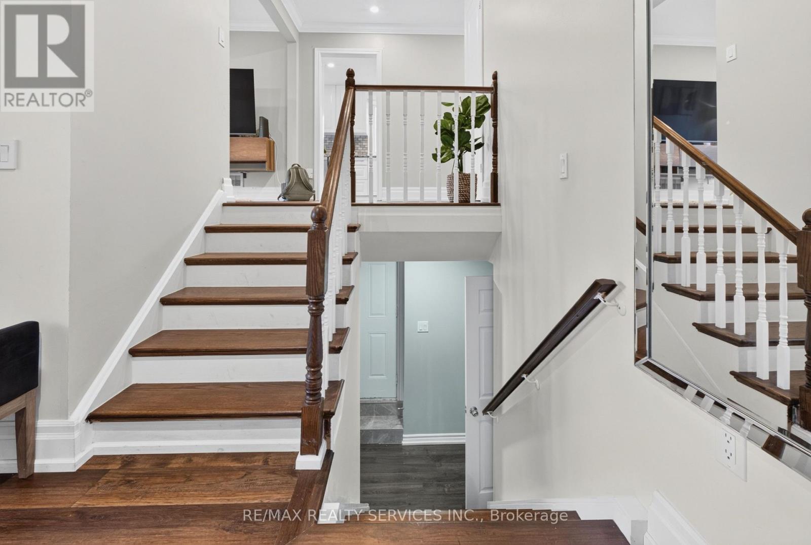 3469 Caplan Crescent, Burlington, ON