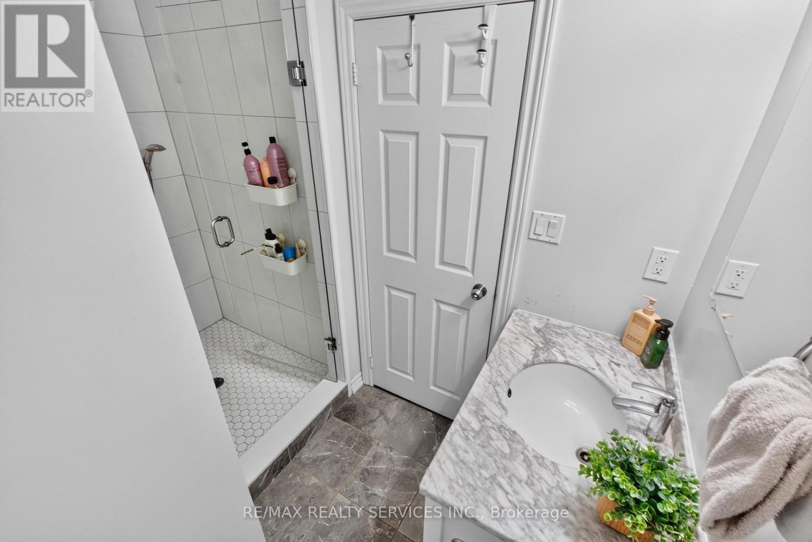 3469 Caplan Crescent, Burlington, ON