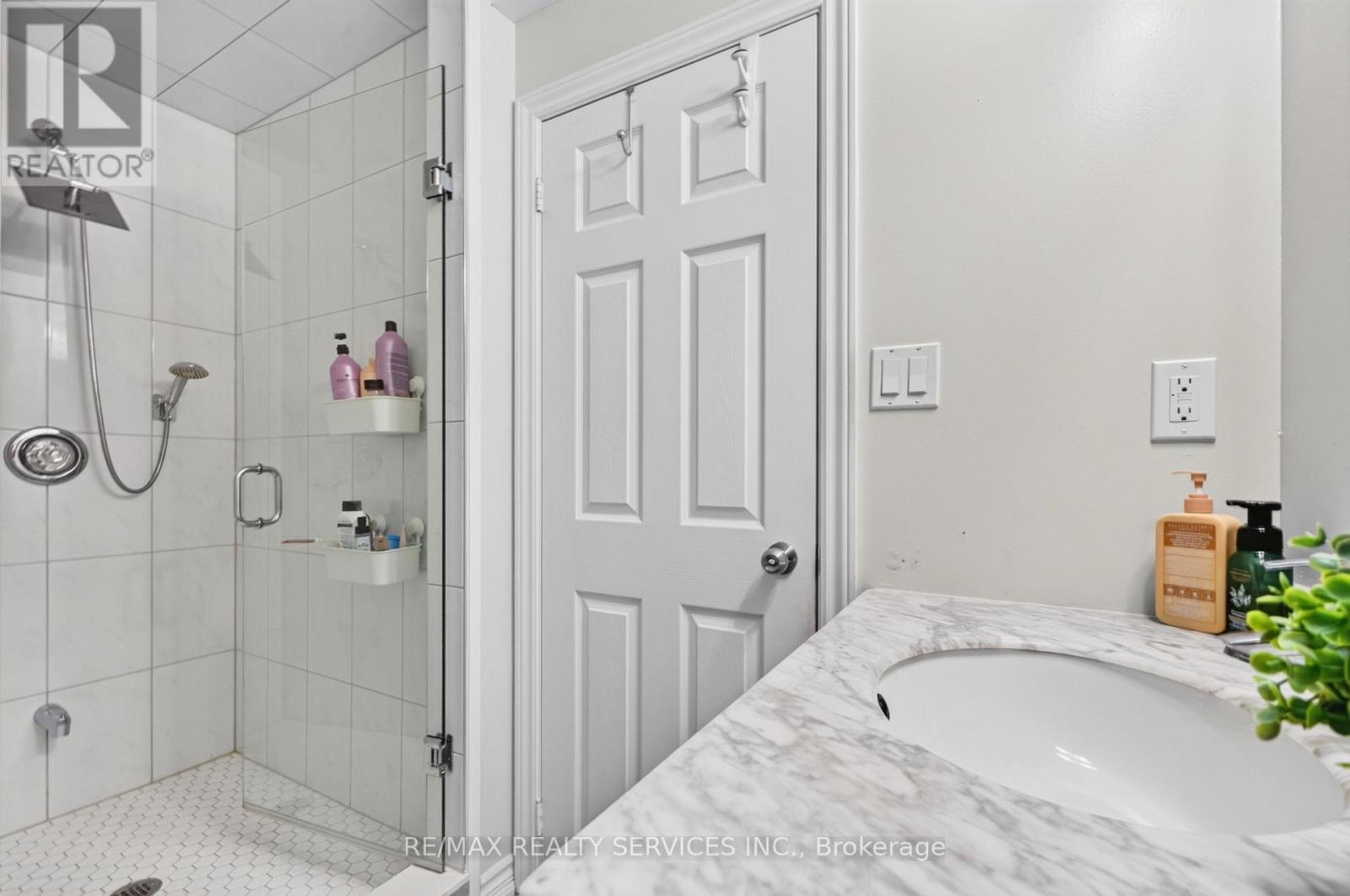 3469 Caplan Crescent, Burlington, ON