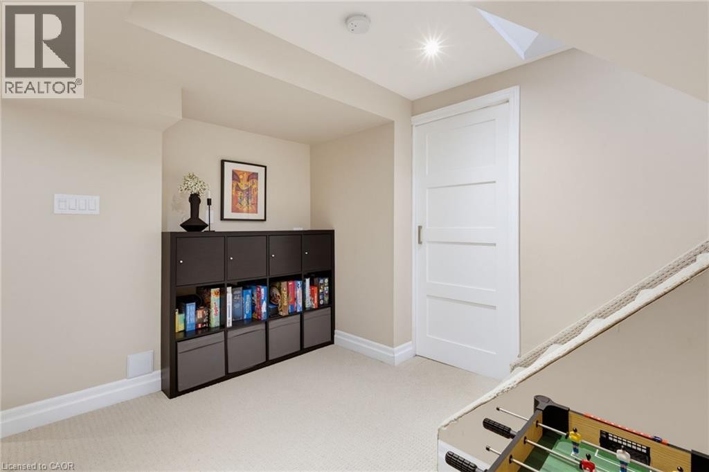 2163 Sutton Drive, Burlington, ON
