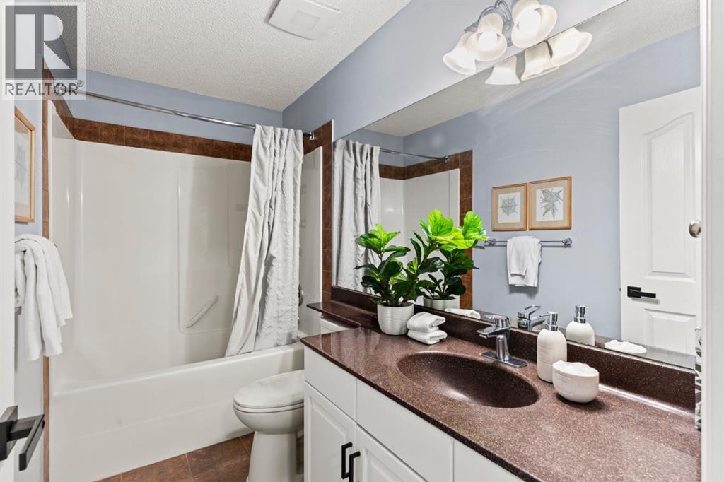 224 Panamount View Nw, Calgary, AB