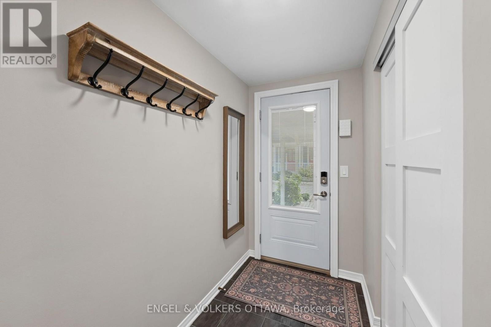 4 Avon Lane, Ottawa, ON
