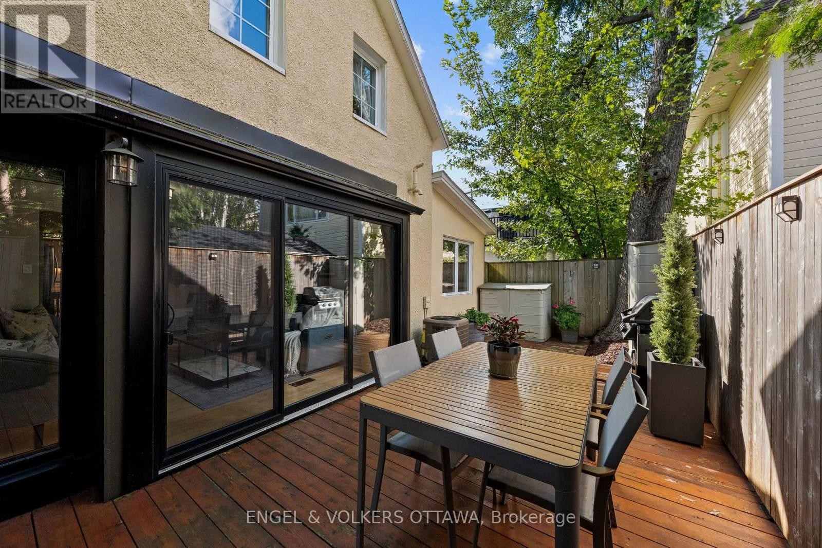 4 Avon Lane, Ottawa, ON