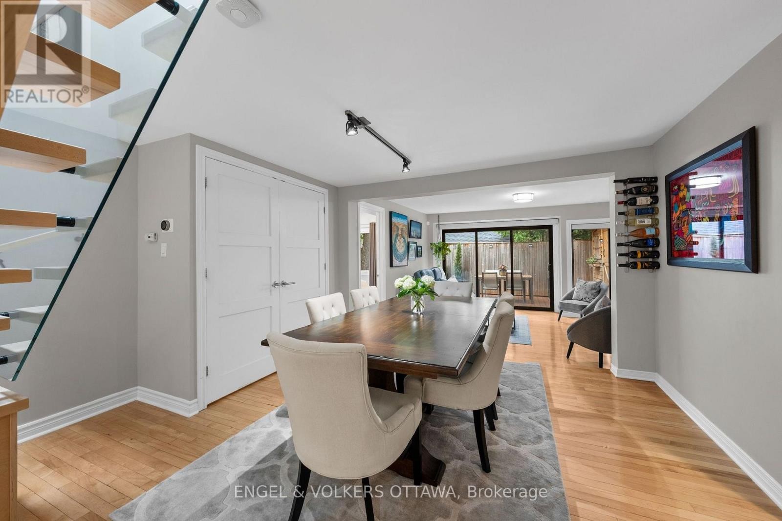 4 Avon Lane, Ottawa, ON