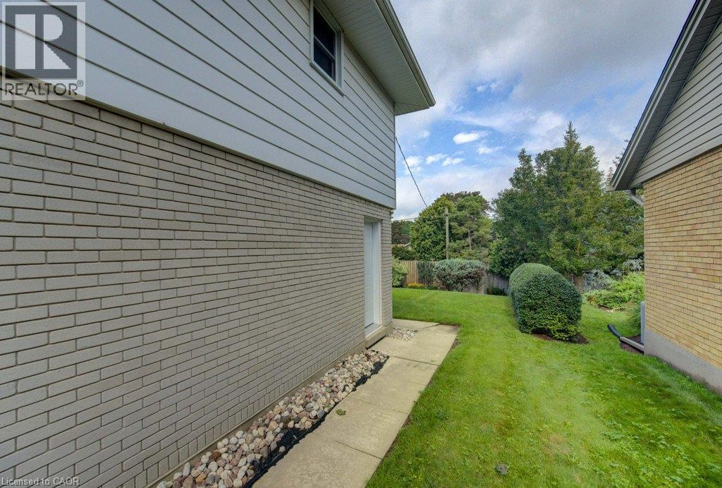 204 Stanley Drive, Waterloo, ON