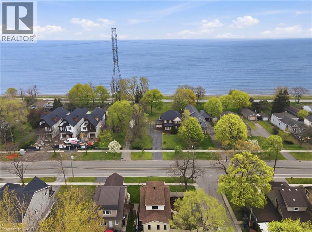 230 Beach Boulevard, Hamilton, ON