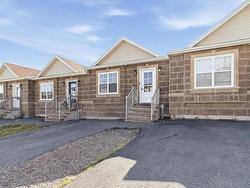 76 Fescue Court Middle Sackville, NS B4E 0L8