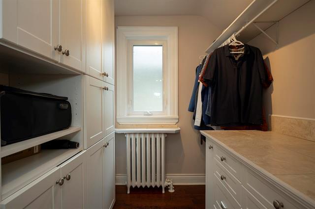 130 Brock St, Winnipeg, MB
