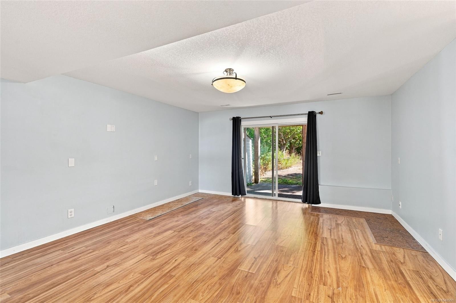 5822 Shadow Mountain Rd, Nanaimo, BC
