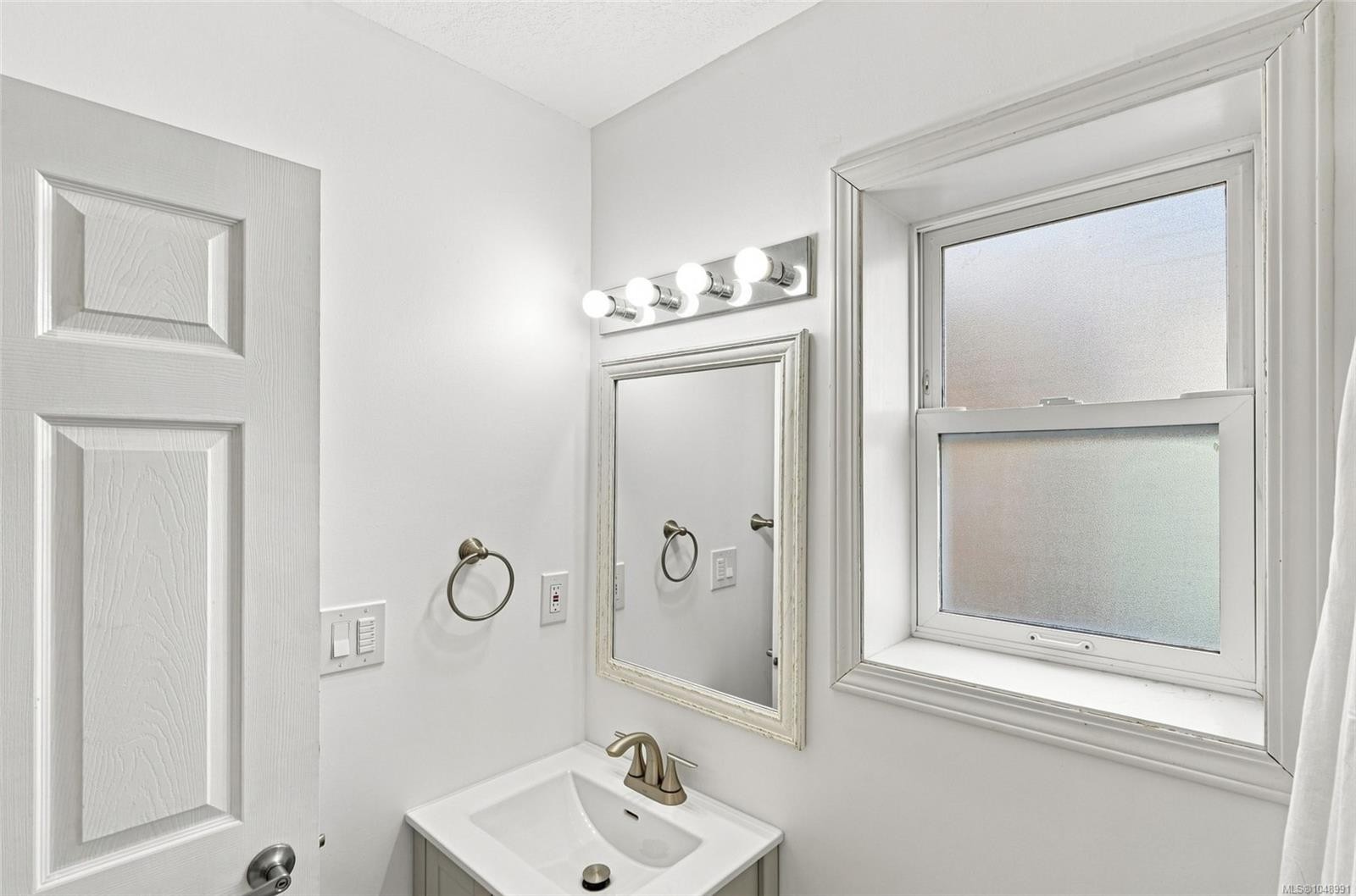 5822 Shadow Mountain Rd, Nanaimo, BC