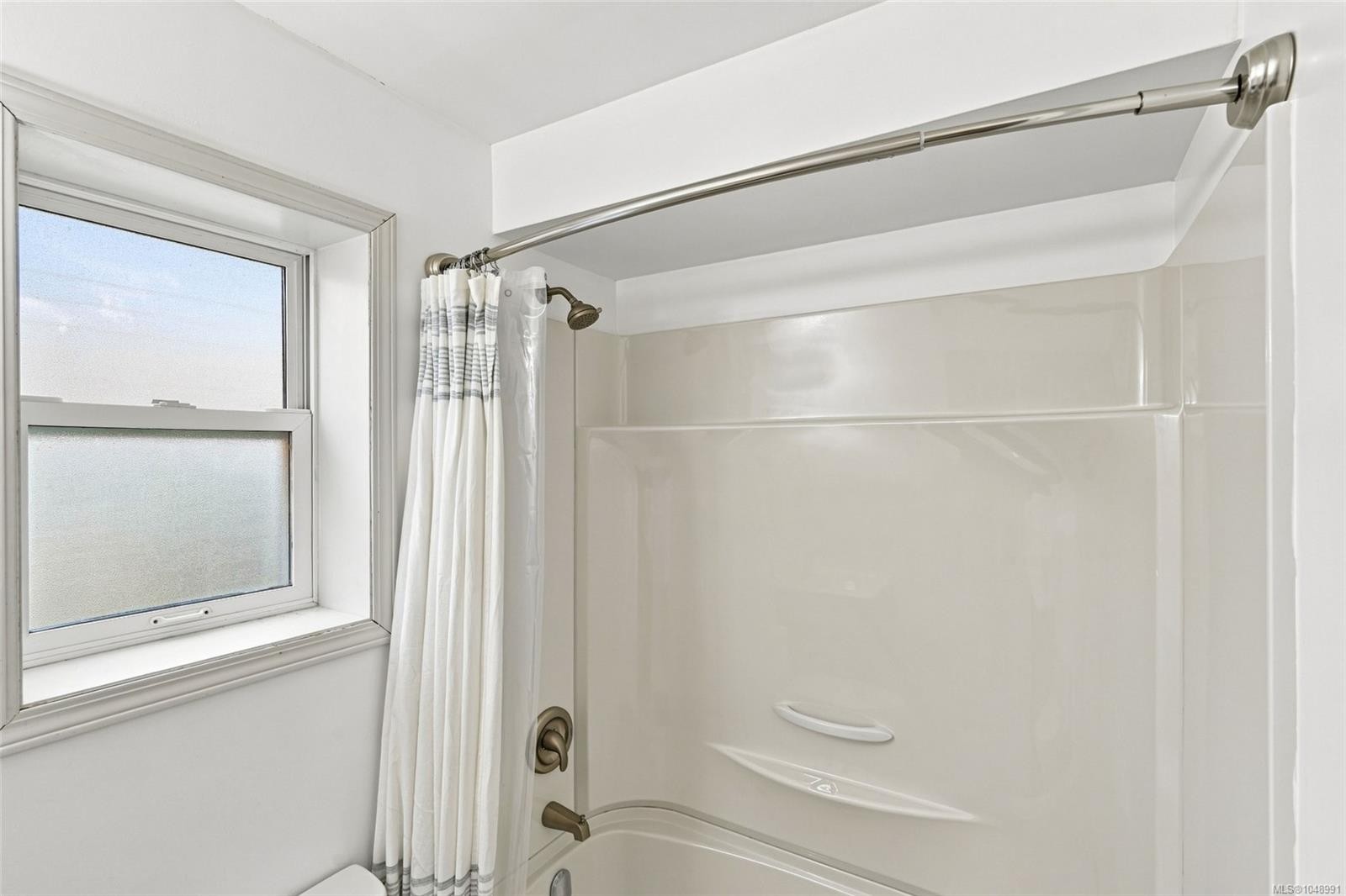 5822 Shadow Mountain Rd, Nanaimo, BC