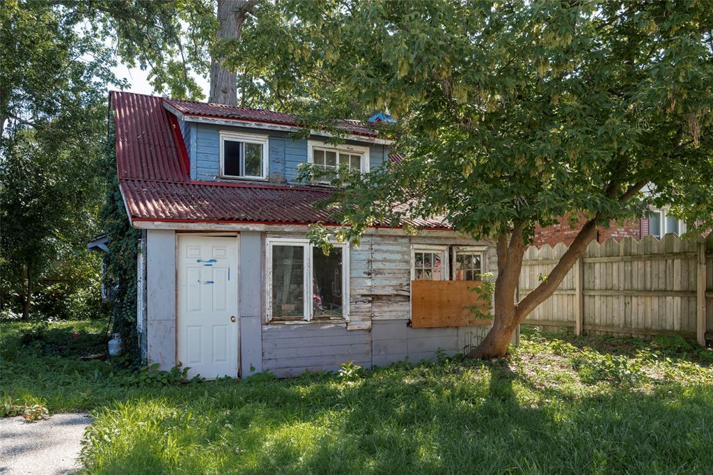 1988 Beachwood Avenue, Sarnia, ON