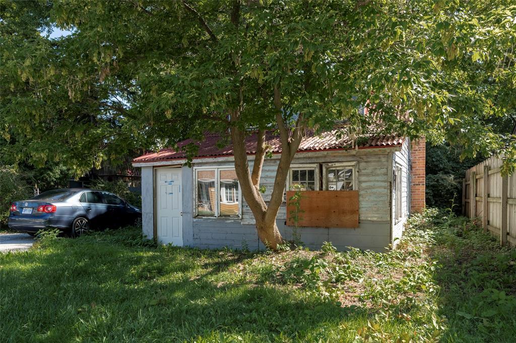 1988 Beachwood Avenue, Sarnia, ON