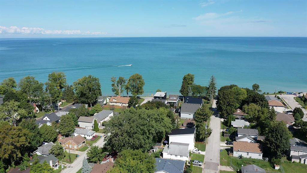 1988 Beachwood Avenue, Sarnia, ON