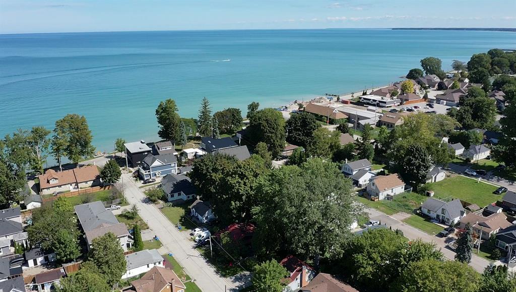 1988 Beachwood Avenue, Sarnia, ON