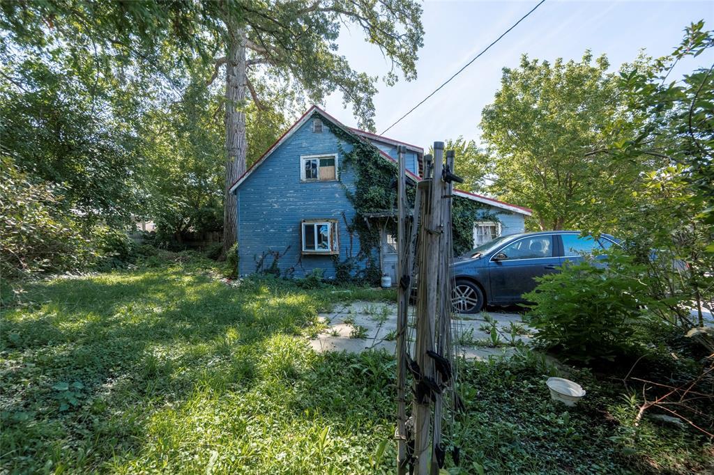 1988 Beachwood Avenue, Sarnia, ON