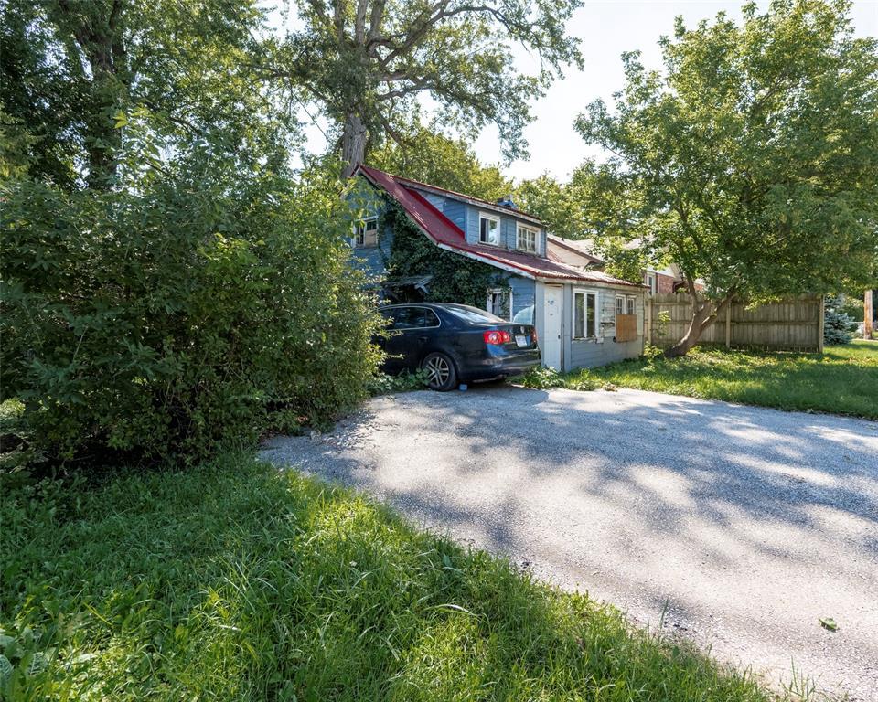 1988 Beachwood Avenue, Sarnia, ON