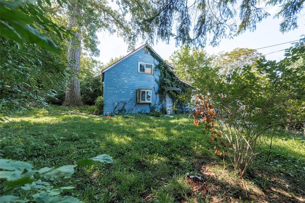 1988 Beachwood Avenue, Sarnia, ON