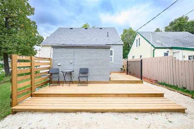 723 Weatherdon Ave, Winnipeg, MB