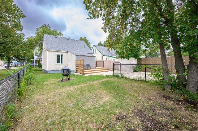 723 Weatherdon Ave, Winnipeg, MB