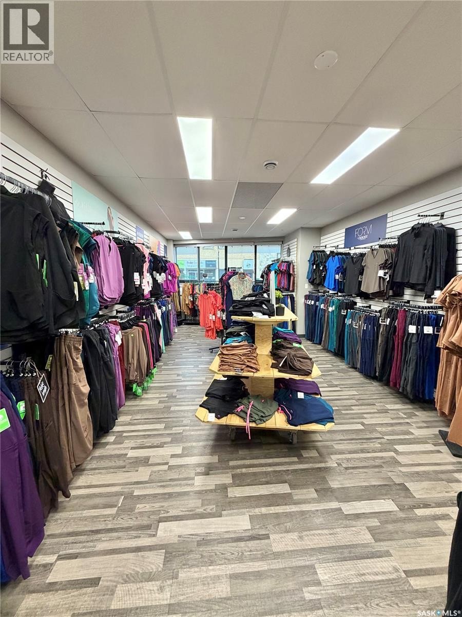 141 Central Avenue N, Swift Current, SK