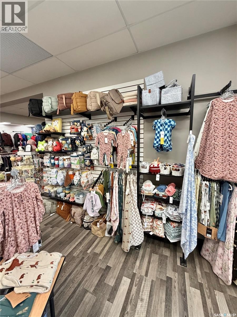 141 Central Avenue N, Swift Current, SK