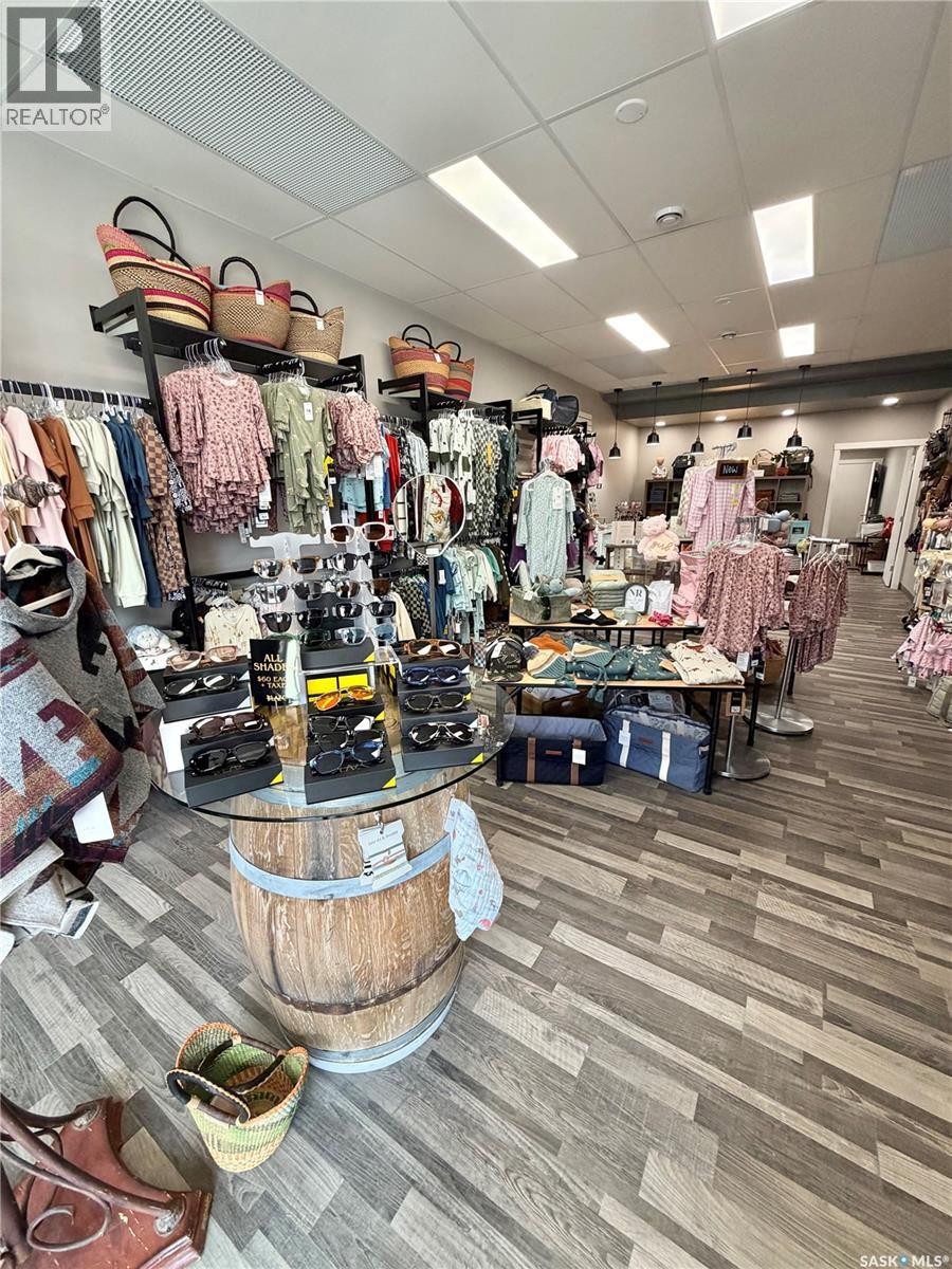141 Central Avenue N, Swift Current, SK