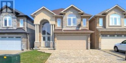 40 PINEMEADOW DRIVE  Hamilton, ON L9A 0B6