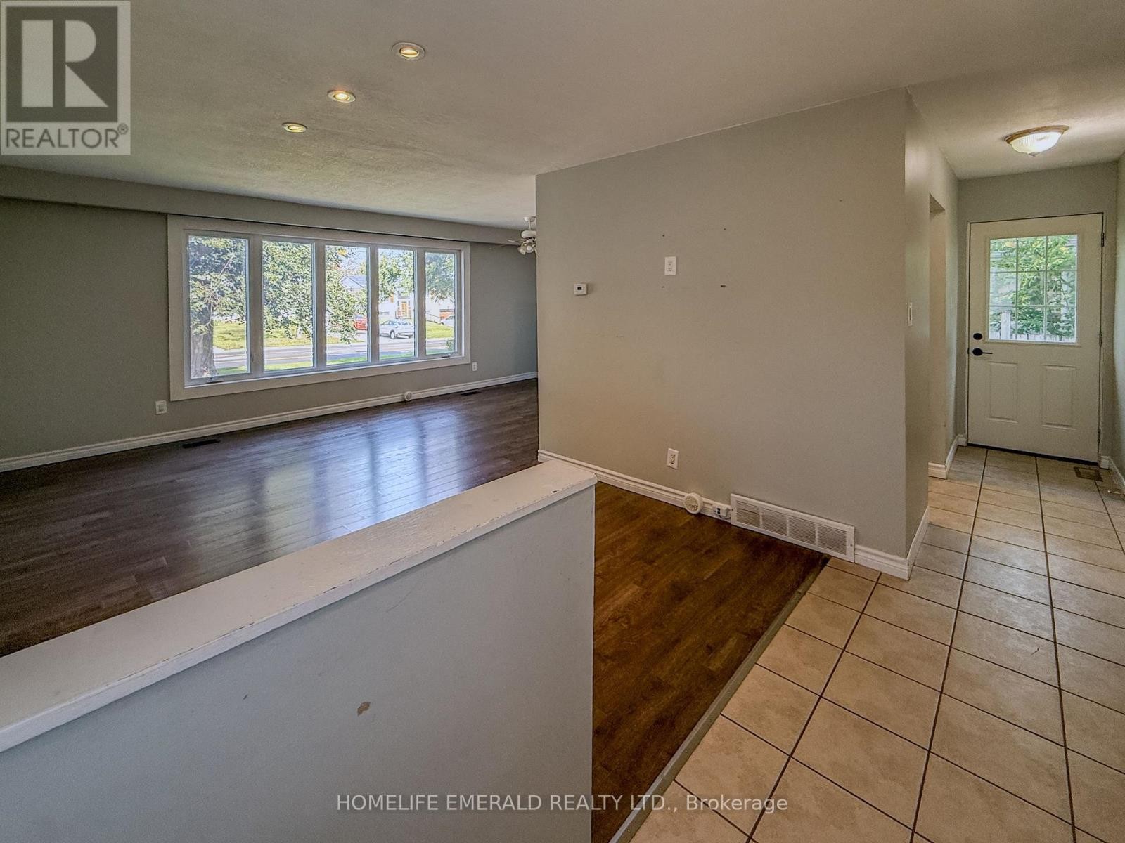 131 Cundles Road E, Barrie, ON