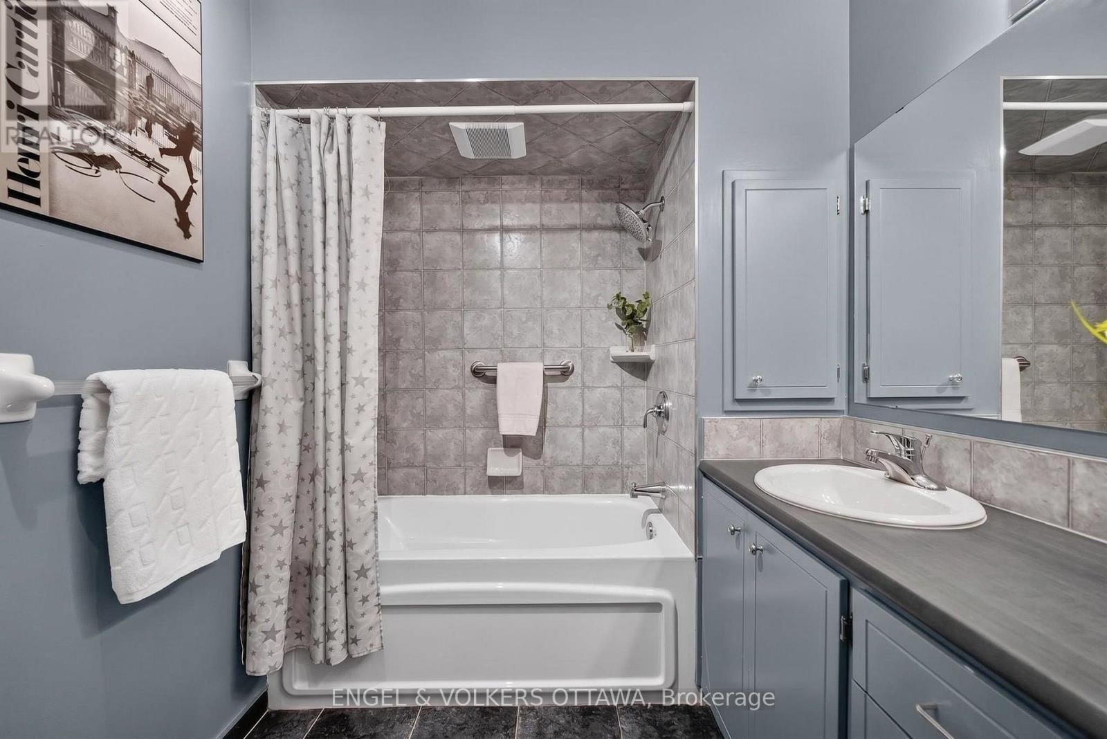 1907 Fairmeadow Crescent, Ottawa, ON