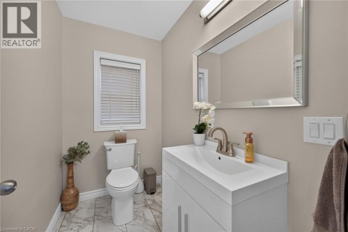 109 Ray Street, Hamilton, ON 