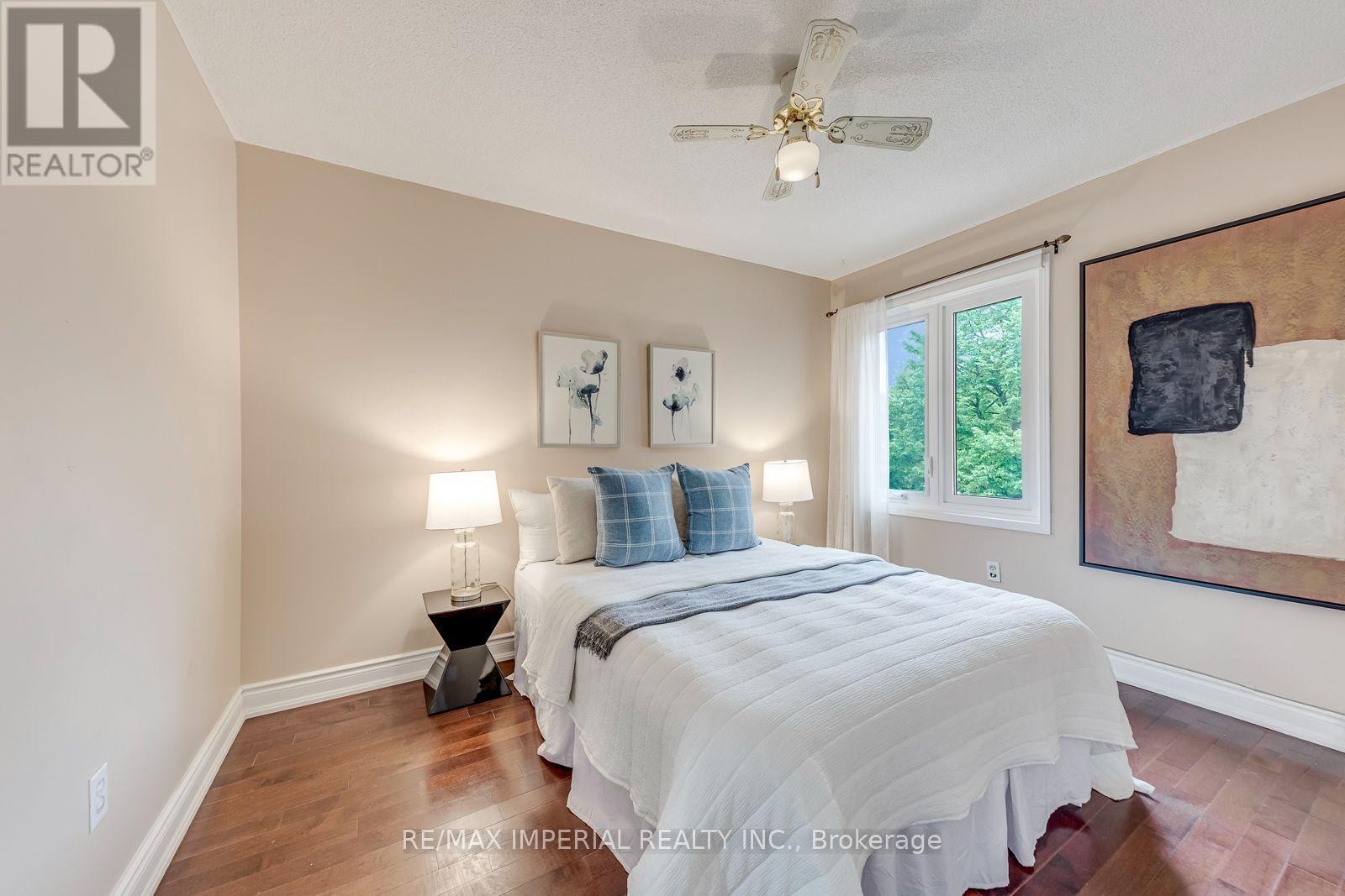 925 Cardington Street, Mississauga, ON