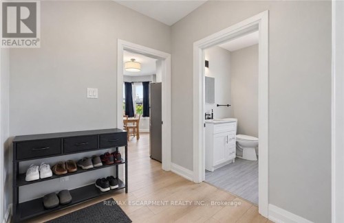 Second Floor - 106 Barnesdale Avenue N, Hamilton, ON 
