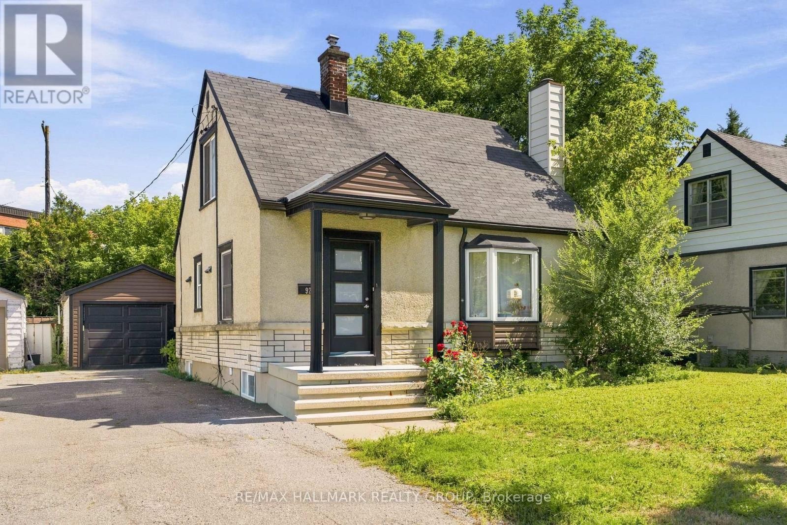 929 Merivale Road, Ottawa, ON