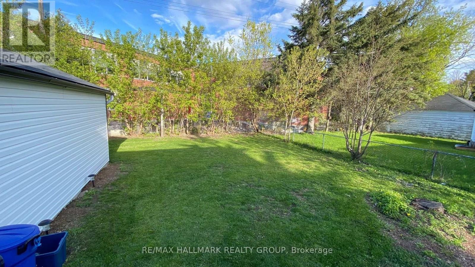 929 Merivale Road, Ottawa, ON