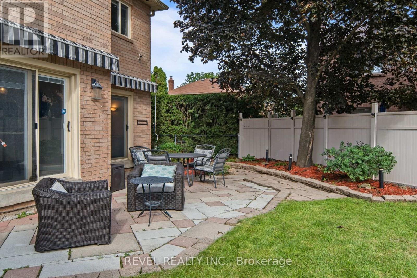 6624 Mockingbird Lane, Mississauga, ON