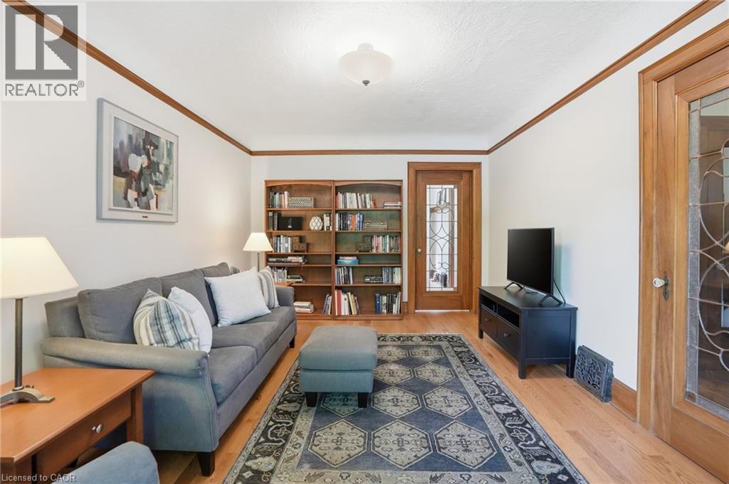 97 Cline Avenue N, Hamilton, ON