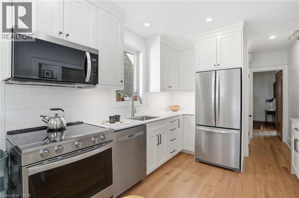 97 Cline Avenue N, Hamilton, ON