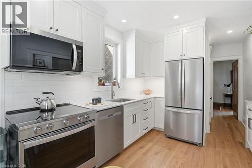 97 Cline Avenue N, Hamilton, ON 