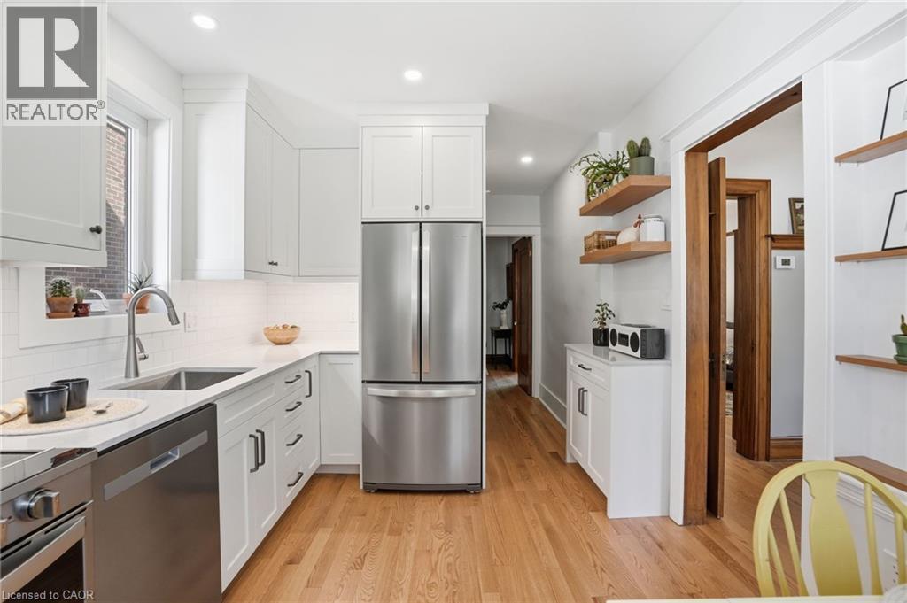 97 Cline Avenue N, Hamilton, ON