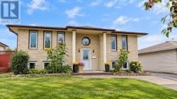 151 IRIS CRESCENT Thunder Bay (Dawson Heights), ON P7A 8A1