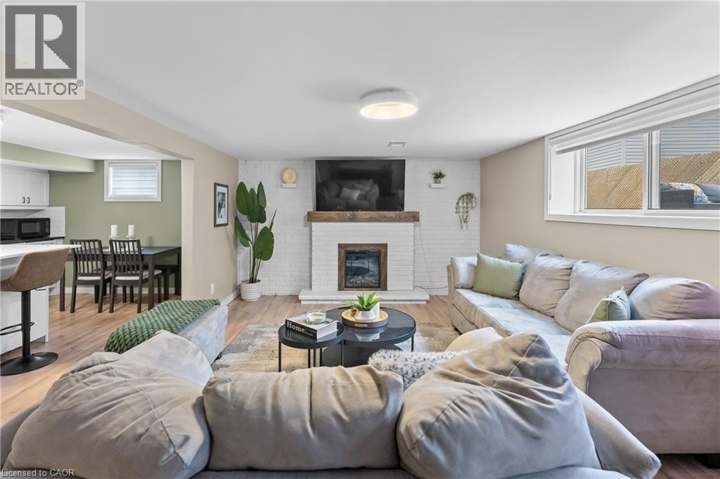 142 Marcella Crescent, Hamilton, ON